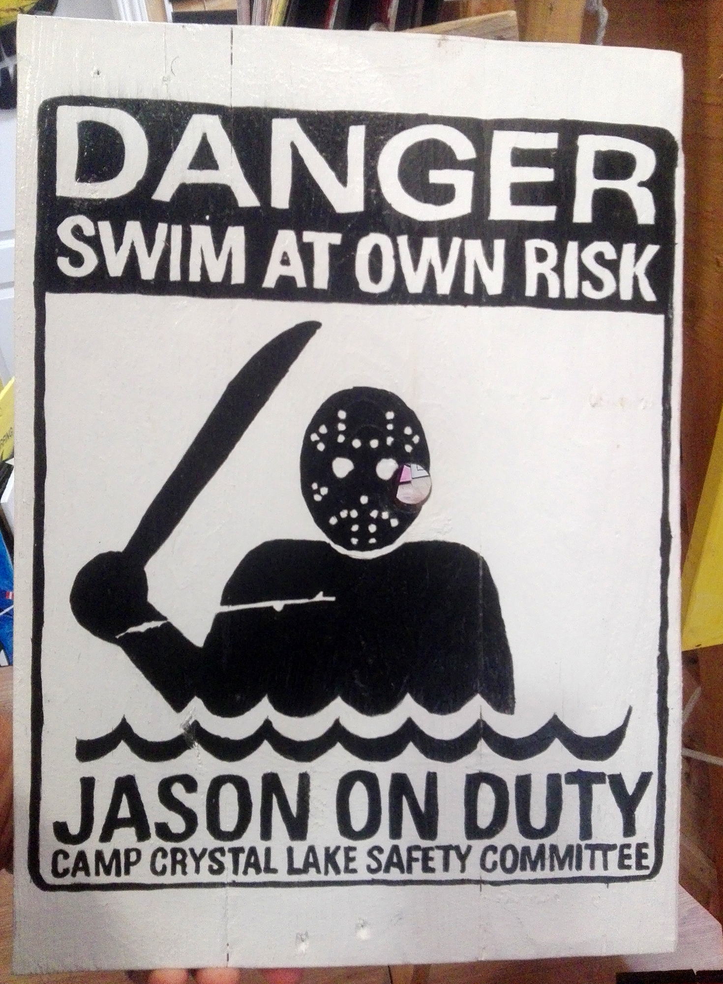 Cuadro cartel danger swim at own risk Viernes 13 Jason
