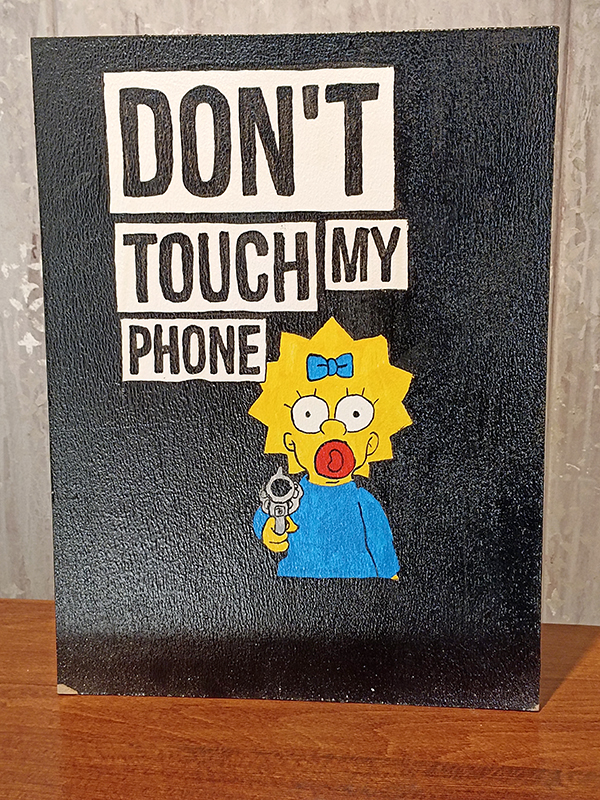 Cuadro Lisa Simpson Dont touch my phone