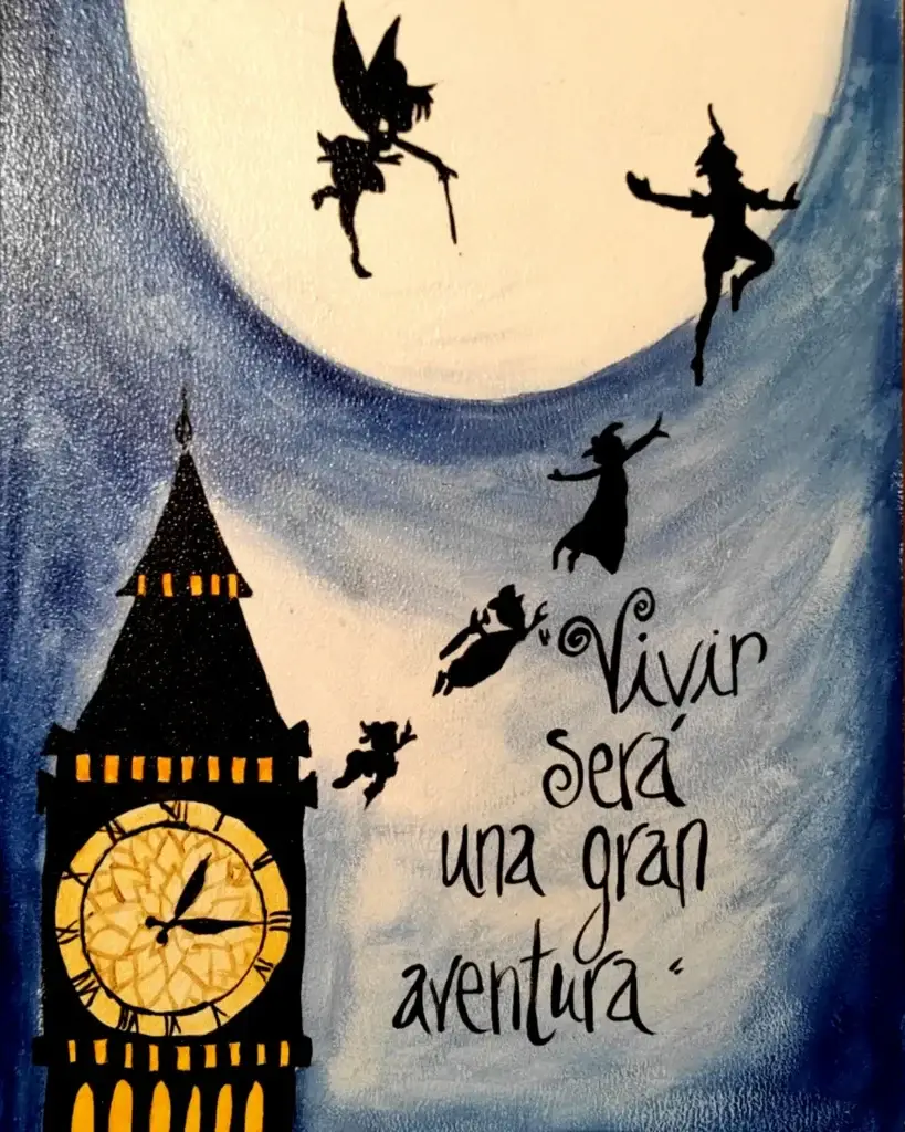 Cuadro inspirado en Peter Pan con siluetas volando sobre Londres y la frase “Vivir será una gran aventura”, en tonos azules y negros.