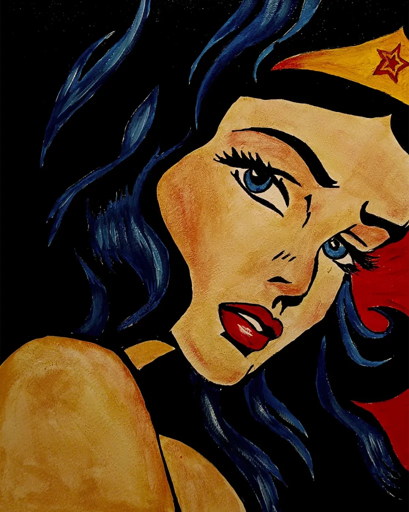 Pintura acrílica de Wonder Woman en estilo pop art con cabello azul oscuro, tiara dorada y fondo negro.