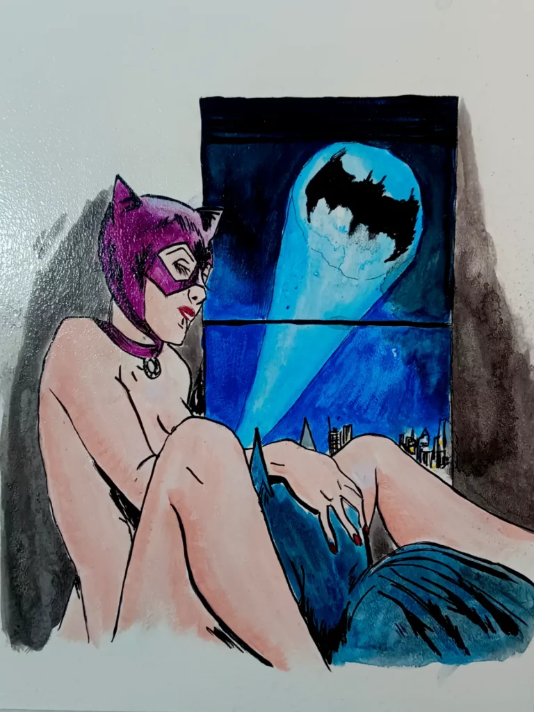 Ilustración de Catwoman junto a una ventana de Gotham con Batman entre sus piernas y la Batseñal al fondo