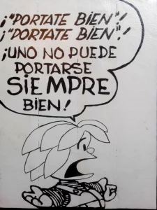 Ilustración de Miguelito de Mafalda con una frase humorística sobre portarse bien