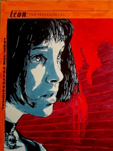 Mathilda inspirada en la película Léon: El Profesional con silueta de Léon al fondo