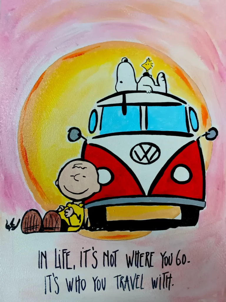 Snoopy, Woodstock y Charlie Brown junto a una furgoneta Volkswagen con mensaje sobre la amistad